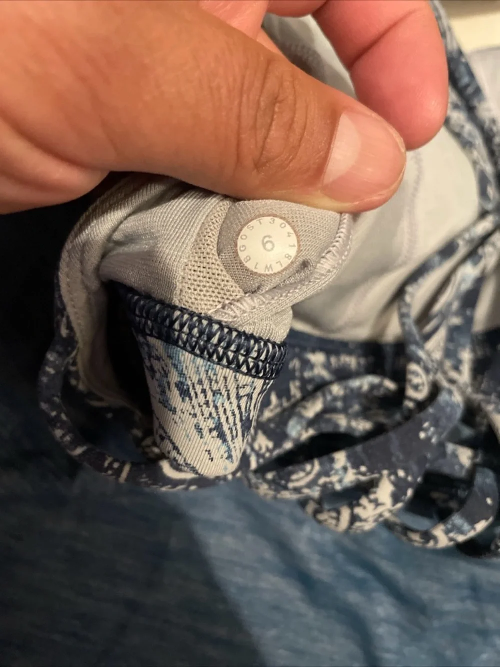 Lululemon Moment To Movement 2 In 1 Tank Top Women’s 6 Heather Blue Built In Bra - Picture 4 of 7